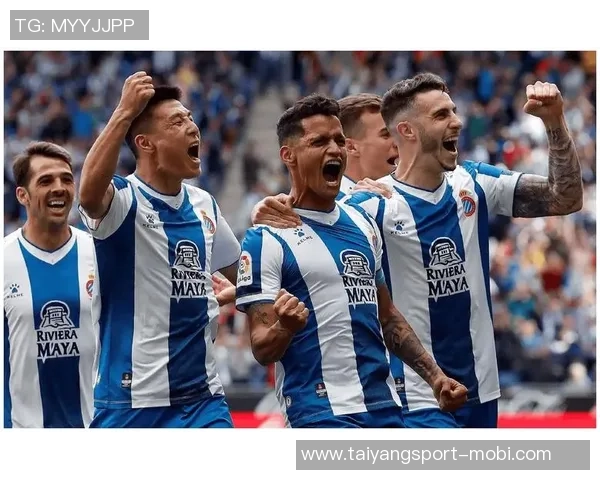 加泰德比裁判维尔杜拉凭卓越执法赢得巴萨与西班牙人一致赞誉